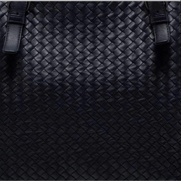 Bottega Veneta Large A-Shape Woven Intrecciato Black Tote Handbag - Picture 13 of 14